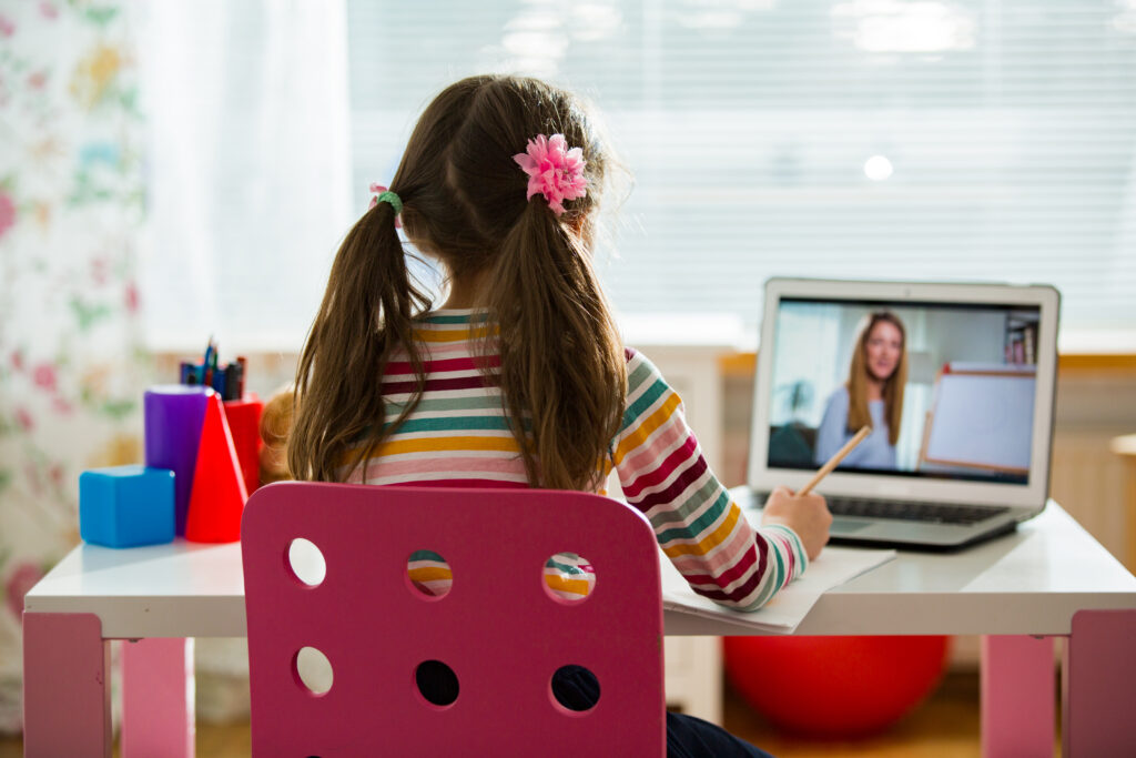 Educación a Distancia en Tiempos de Pandemia: Evaluando su impacto en el proceso actual de aprendizaje.