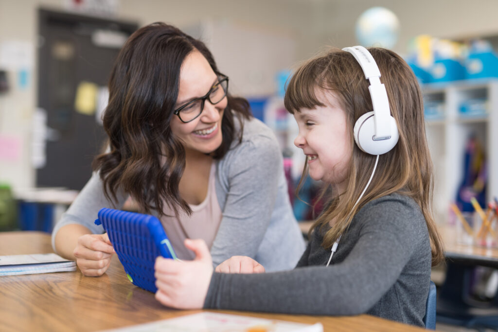 Tecnologías de Aprendizaje Adaptativo: Una Nueva Frontera en la Personalización del Conocimiento